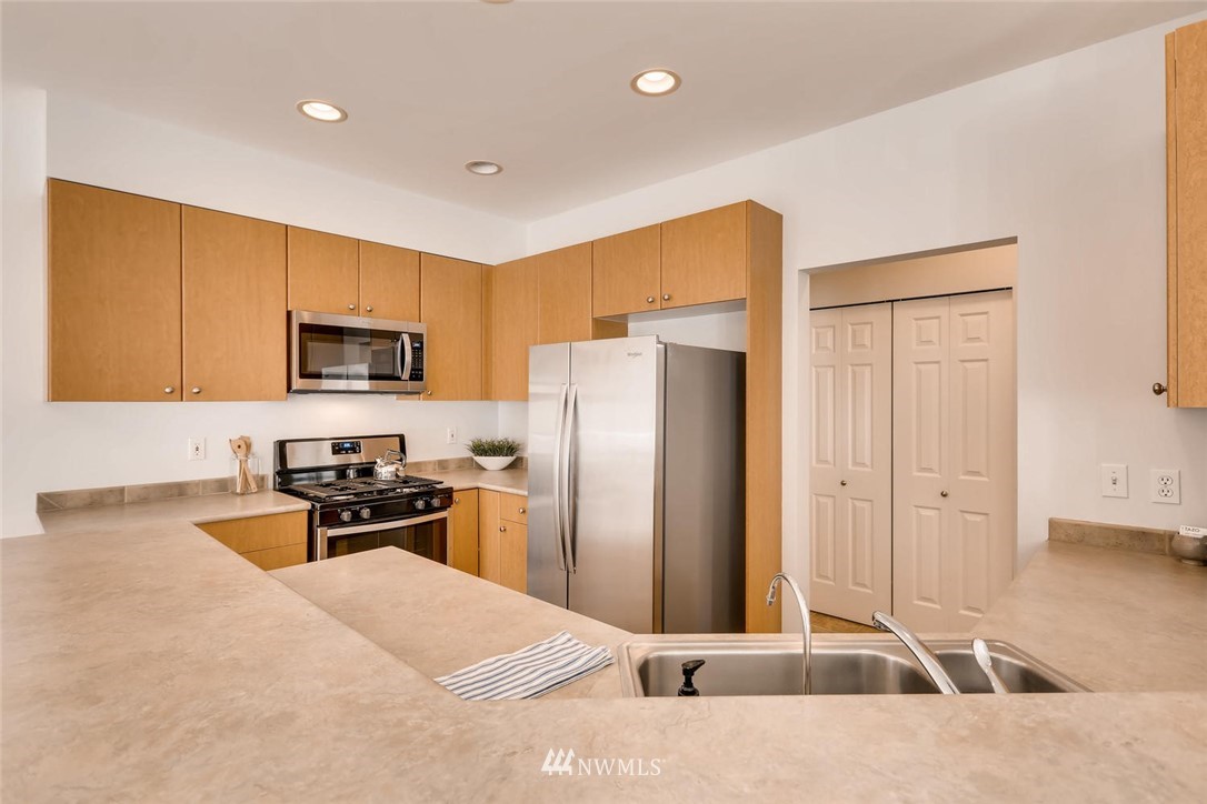 101 South 50th Place, Unit A Renton, WA 98055 - Photo 10 of 25 Gallery Image 10