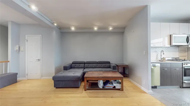 $289,000 | 99-05 63rd Drive, Unit 11R | Rego Park