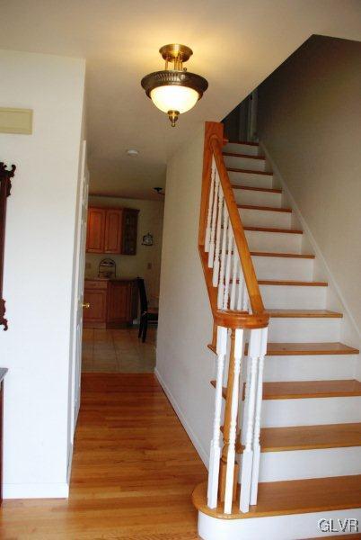 943 Bridle Path Road Allentown, PA 18103 - Photo 4 of 20 Gallery Image 4