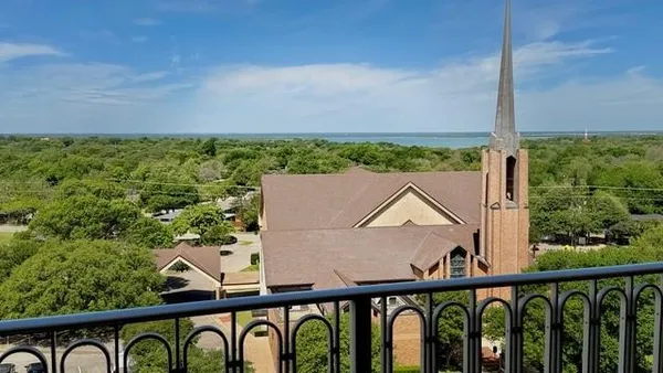 $320,000 | 4924 Cobbs Drive, Unit 8C, Waco, TX 76710