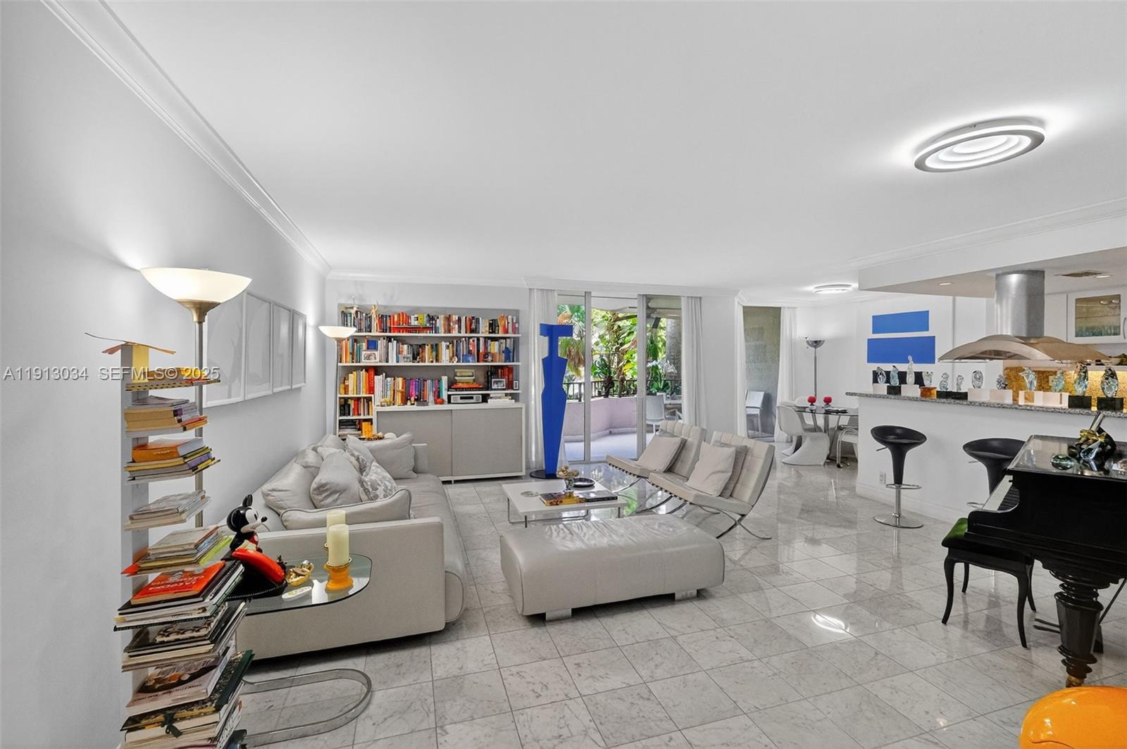 181 Crandon Boulevard, Unit 106 Key Biscayne, FL 33149 - Photo 3 of 48