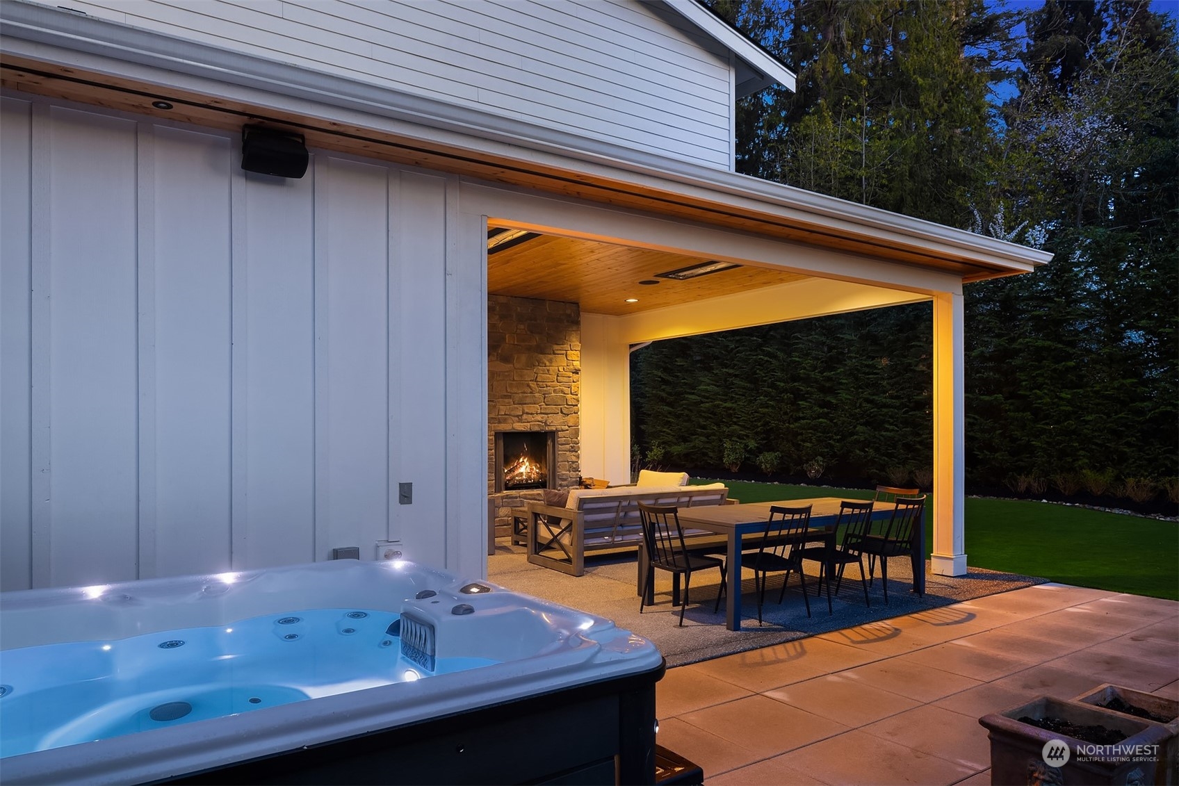 202 Woodhaven Place Edmonds, WA 98020 - Photo 38 of 40 a outdoor space with chairs