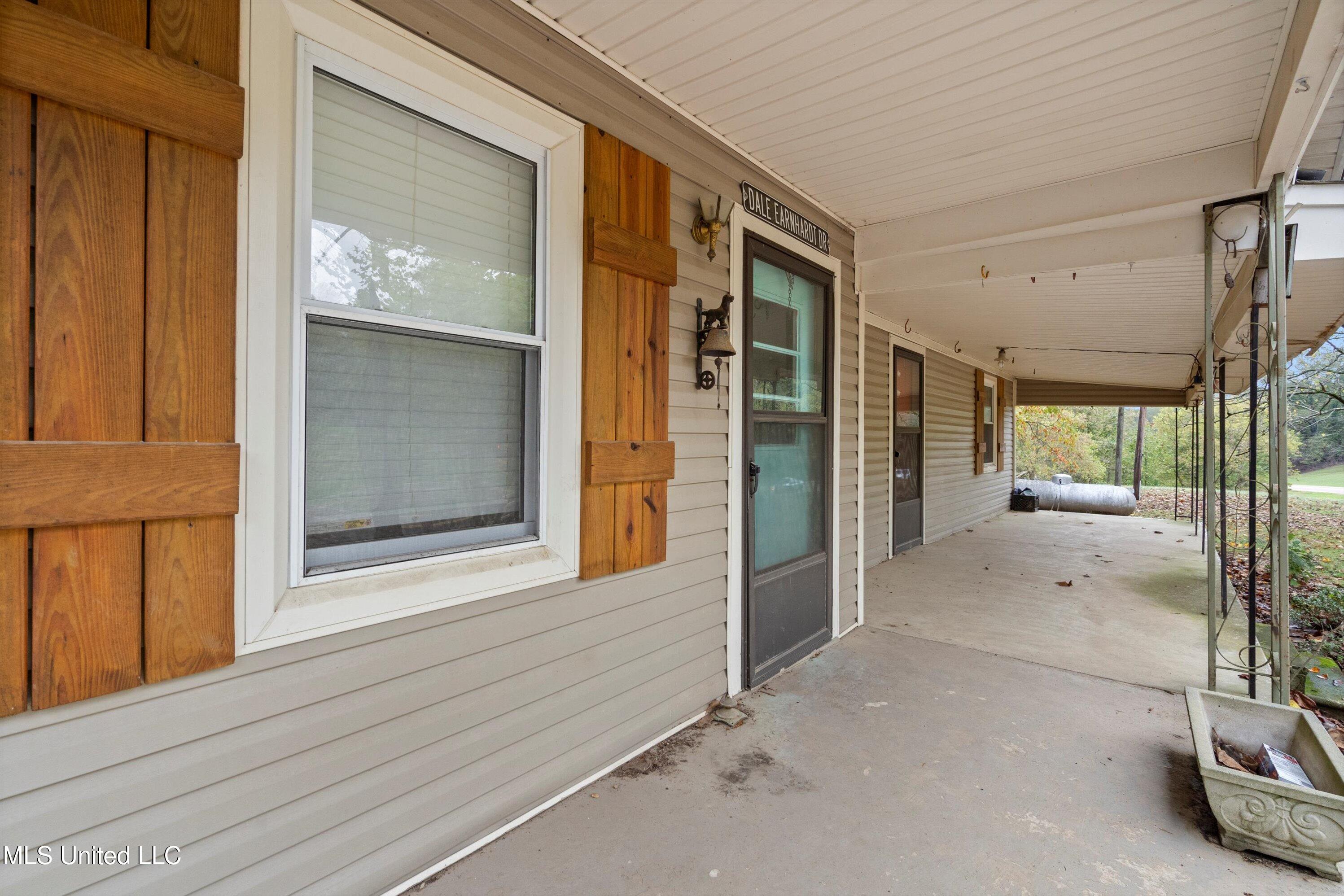 6375 Arkabutla Road Coldwater, MS 38618 - Photo 3 of 27 03-DSC2405