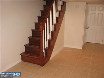 537 Wharton Street Philadelphia, PA 19147 - Photo 8 of 11 a view of entryway