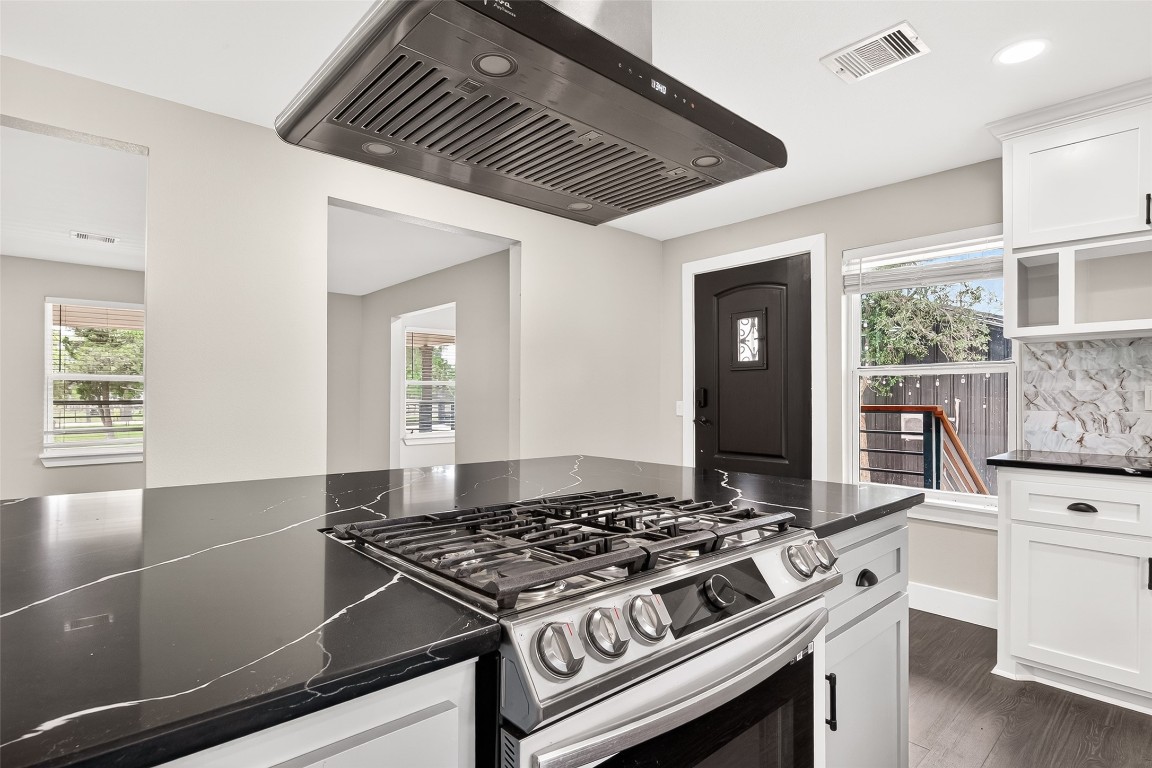 803 County Road 772 Damon, TX 77430 - Photo 16 of 47