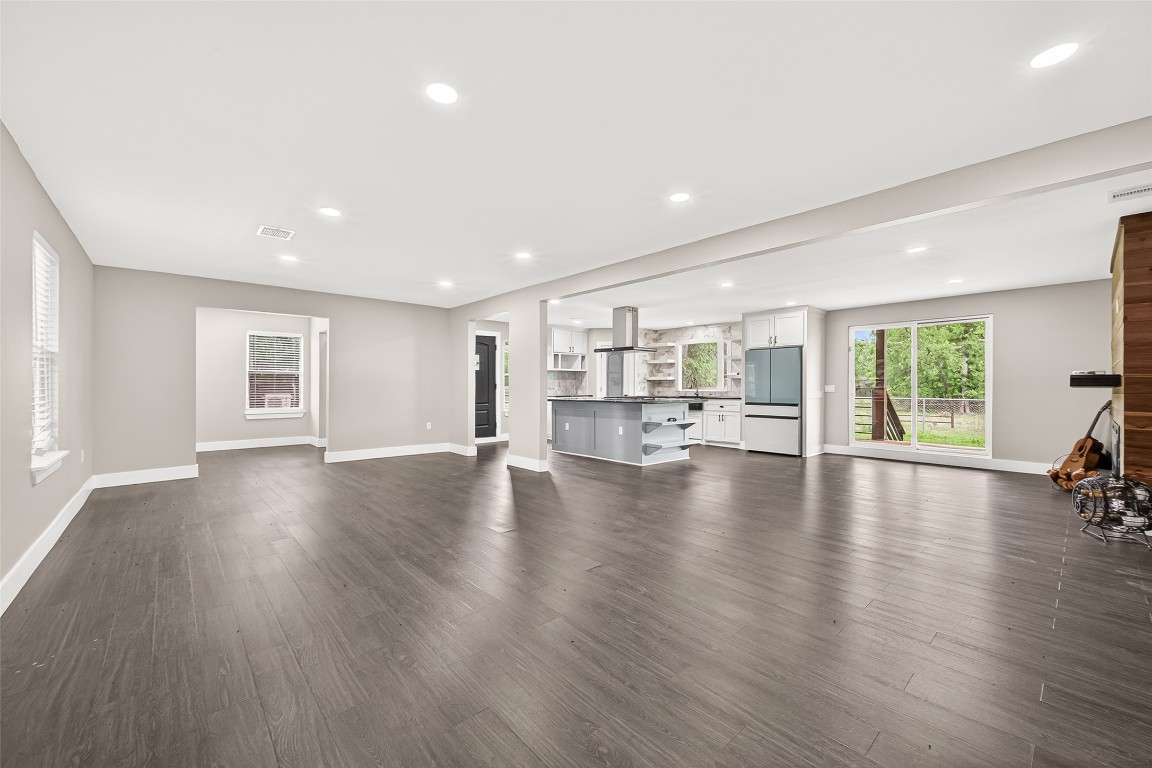 803 County Road 772 Damon, TX 77430 - Photo 23 of 47