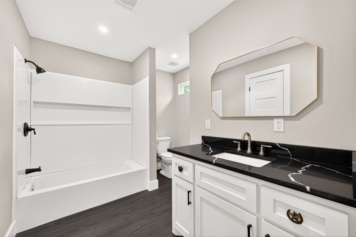 803 County Road 772 Damon, TX 77430 - Photo 34 of 47