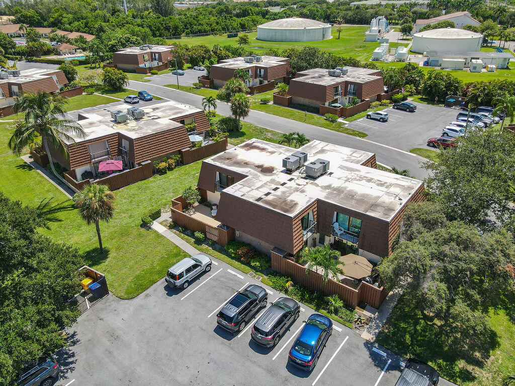 3900 County Line Road, Unit 22A Tequesta, FL 33469 - Photo 27 of 31 3900CountyLineRd#22AAerials(7)