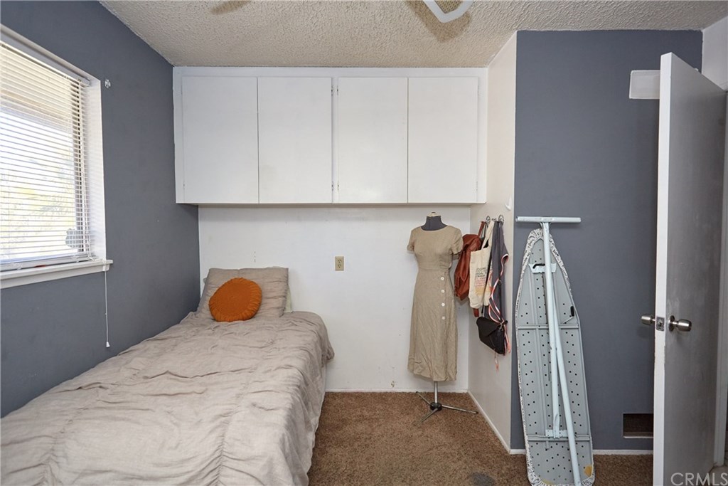 8255 E Avenue Hesperia, CA 92345 - Photo 12 of 35