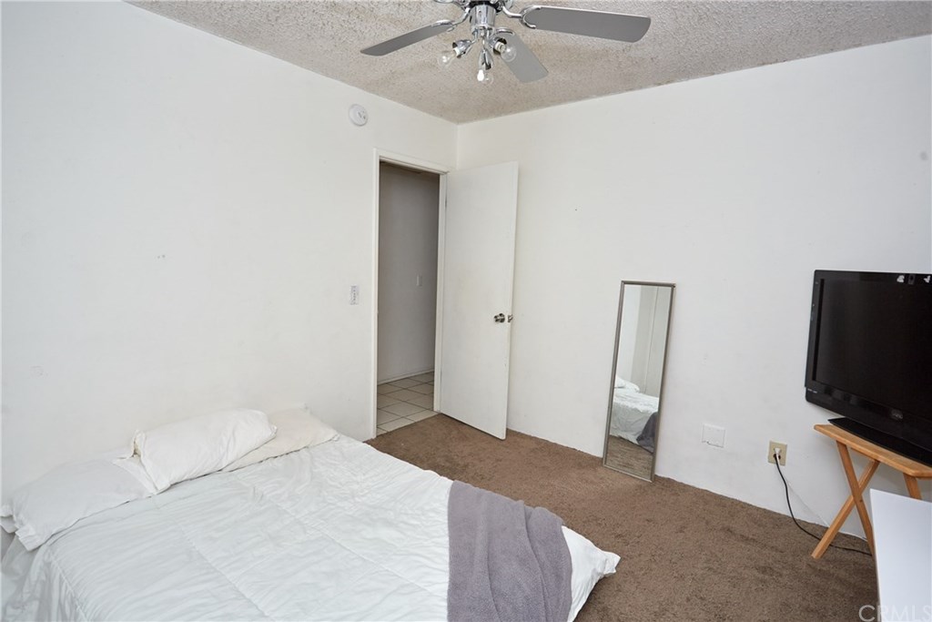 8255 E Avenue Hesperia, CA 92345 - Photo 16 of 35