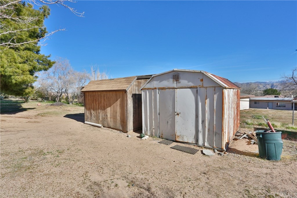 8255 E Avenue Hesperia, CA 92345 - Photo 28 of 35