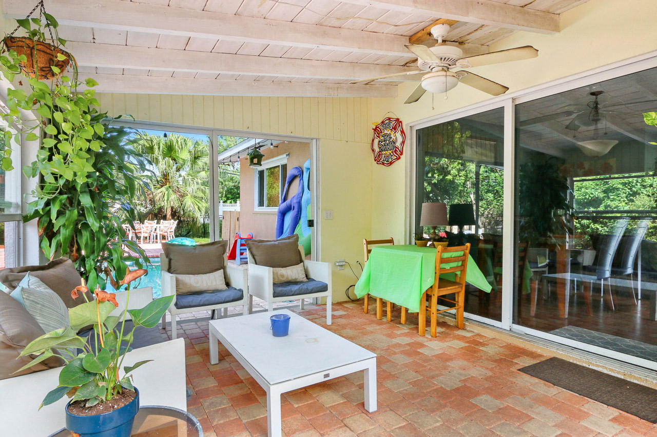 400 Pittsburgh Drive Jupiter, FL 33458 - Photo 16 of 23 400 Pittsburgh Dr Jupiter FL-print-016-1