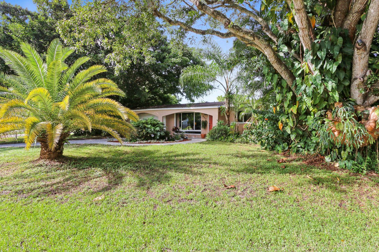 400 Pittsburgh Drive Jupiter, FL 33458 - Photo 19 of 23 400 Pittsburgh Dr Jupiter FL-print-002-2