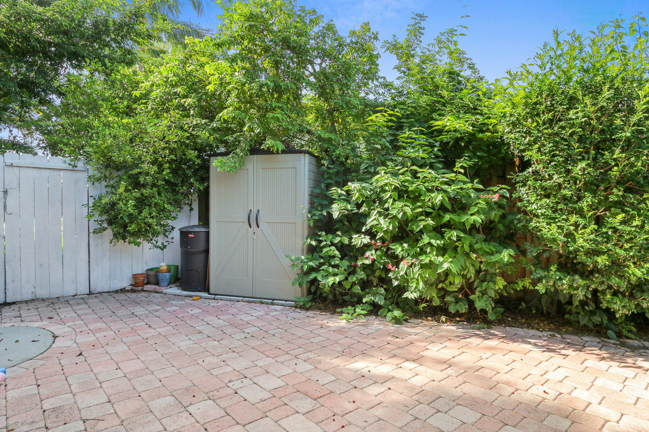 400 Pittsburgh Drive Jupiter, FL 33458 - Photo 21 of 23 400 Pittsburgh Dr Jupiter FL-print-021-1