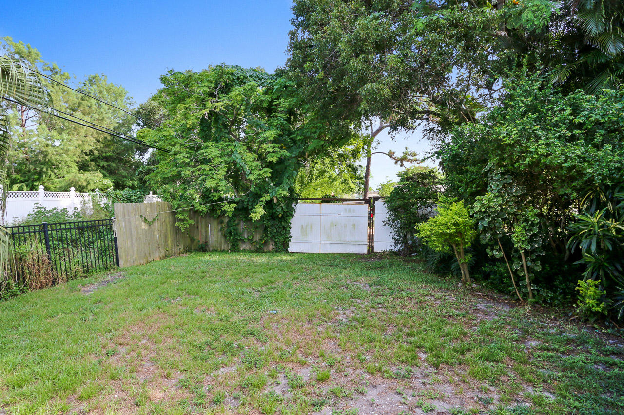 400 Pittsburgh Drive Jupiter, FL 33458 - Photo 22 of 23 400 Pittsburgh Dr Jupiter FL-print-022-2