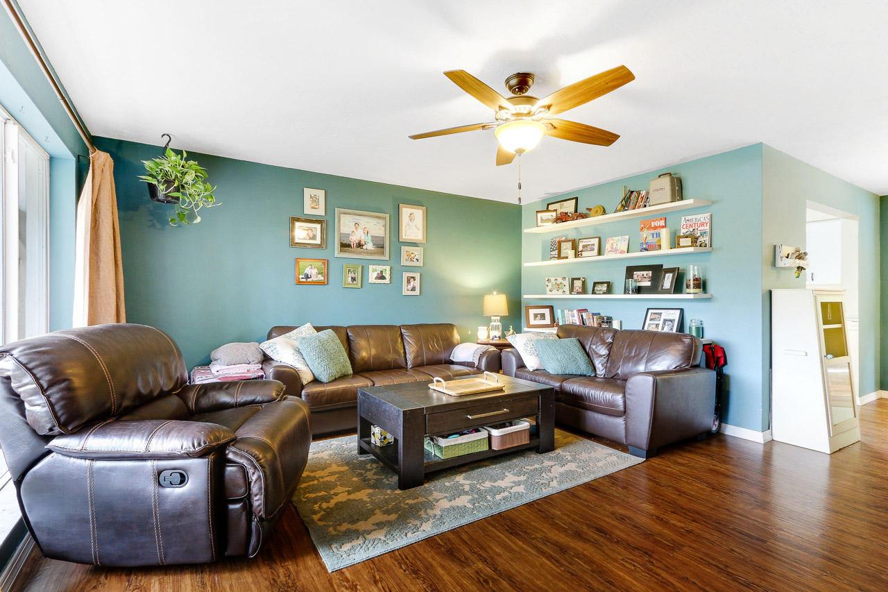 400 Pittsburgh Drive Jupiter, FL 33458 - Photo 5 of 23 400 Pittsburgh Dr Jupiter FL-print-005-2