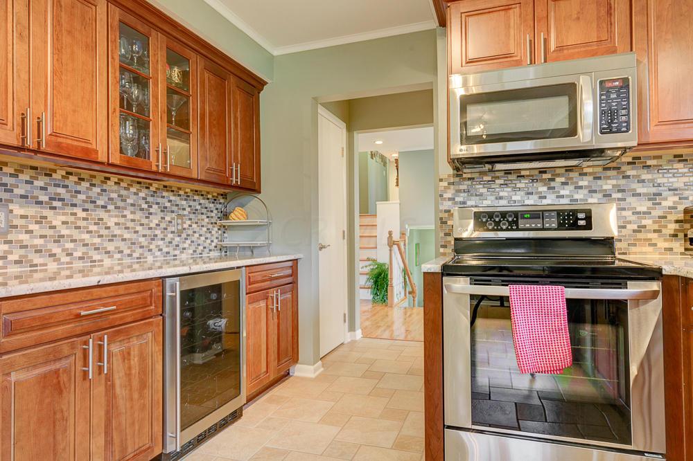 3826 Chevington Road Columbus, OH 43220 - Photo 12 of 32