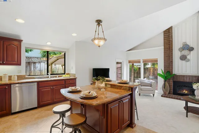 $1,499,000 | 7444 Pecan Court, Pleasanton, CA 94588