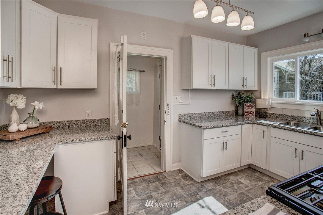 3246 37th Avenue South Seattle, WA 98144 - Photo 17 of 25 Gallery Image 17