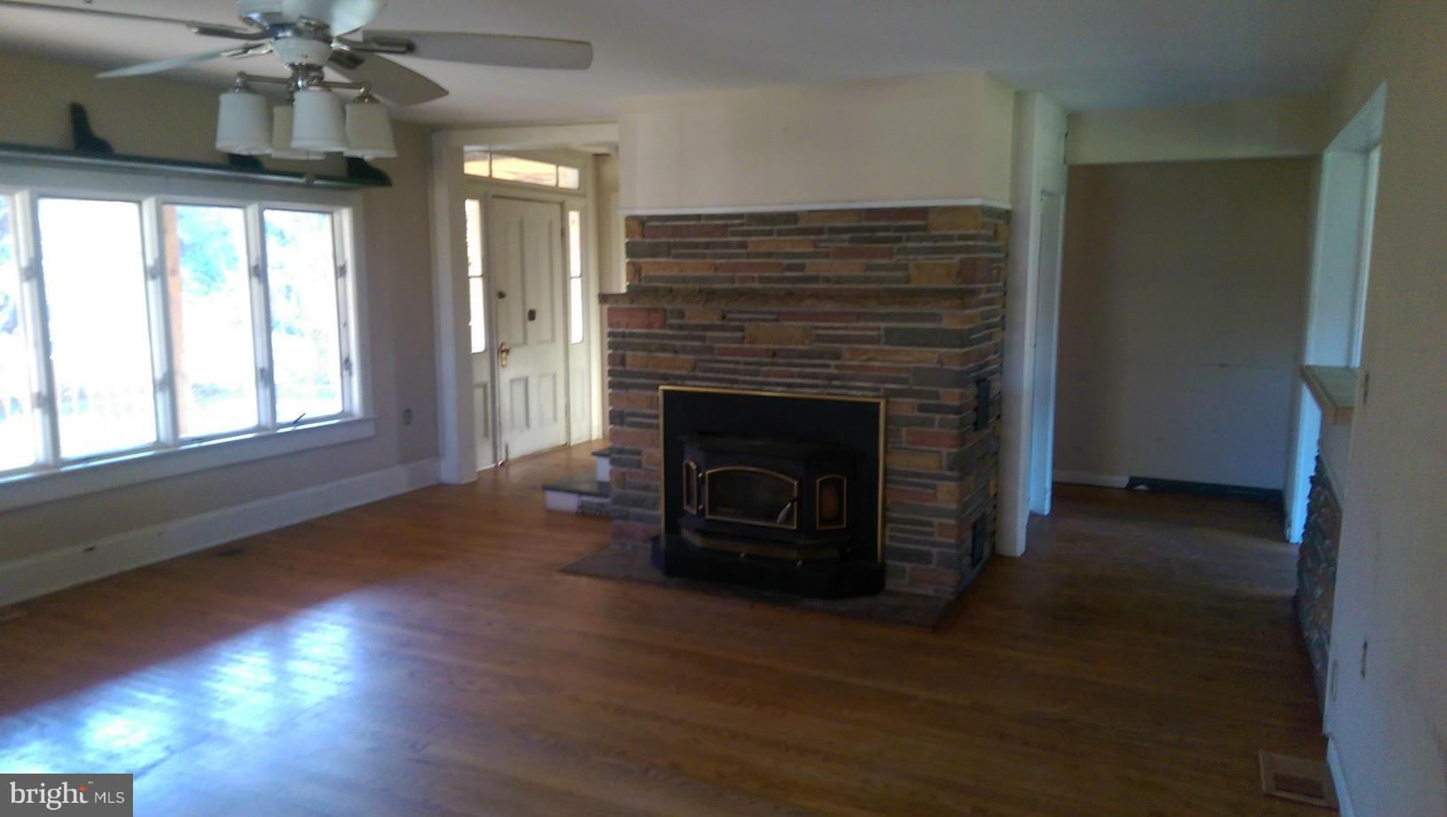 3651 Mill Green Road Street, MD 21154 - Photo 8 of 9 Living Room