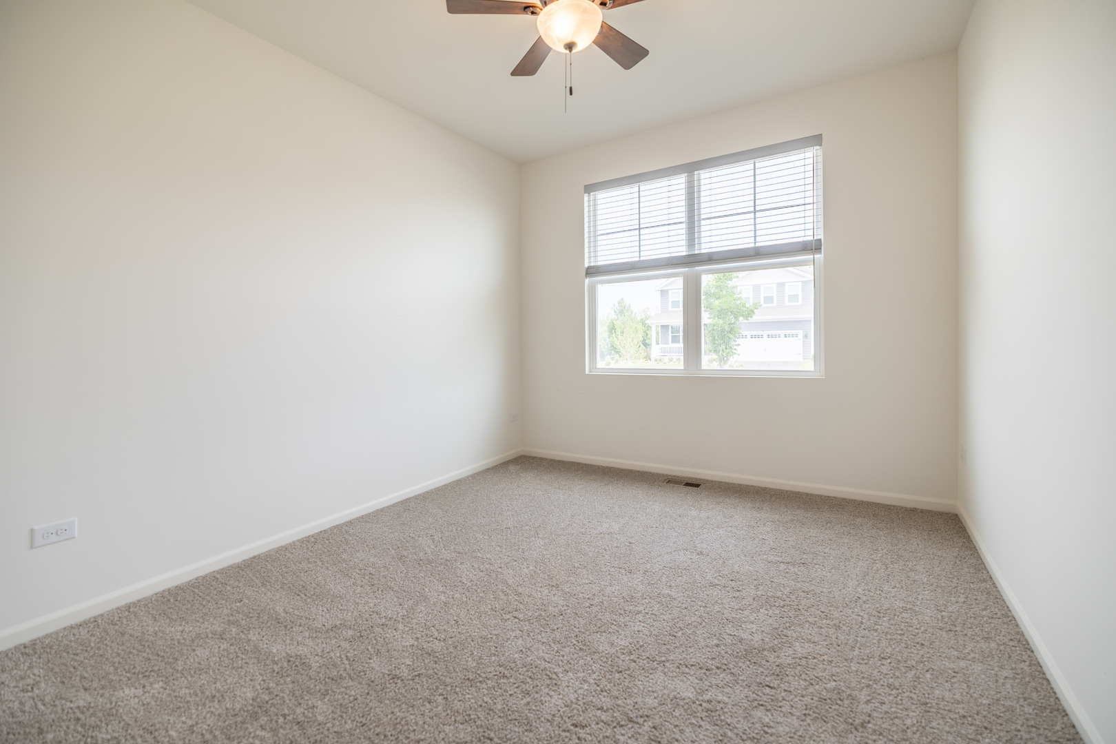 Undisclosed Address Elgin, IL 60124 - Photo 28 of 43