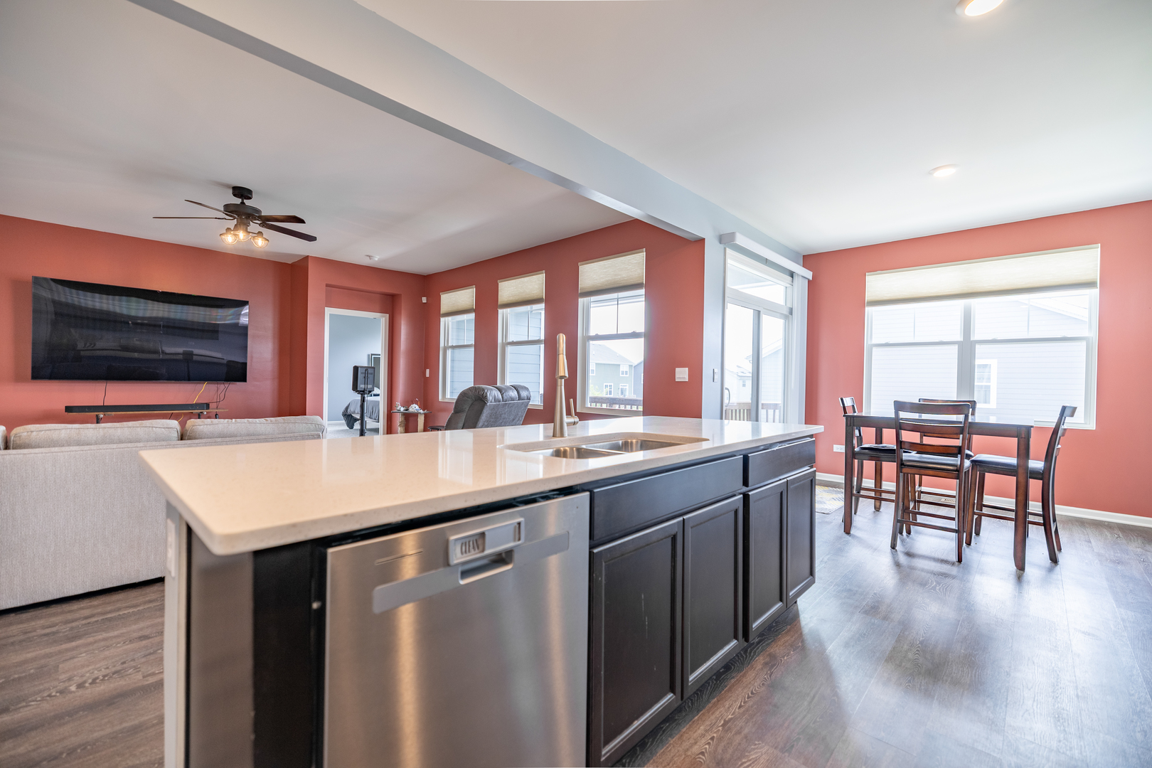 Undisclosed Address Elgin, IL 60124 - Photo 10 of 43