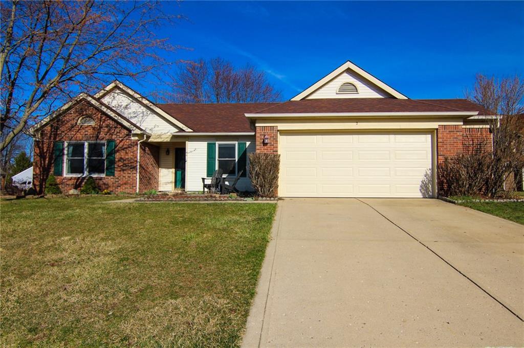 2 Amanda Court Brownsburg, IN 46112 - Photo 3 of 38