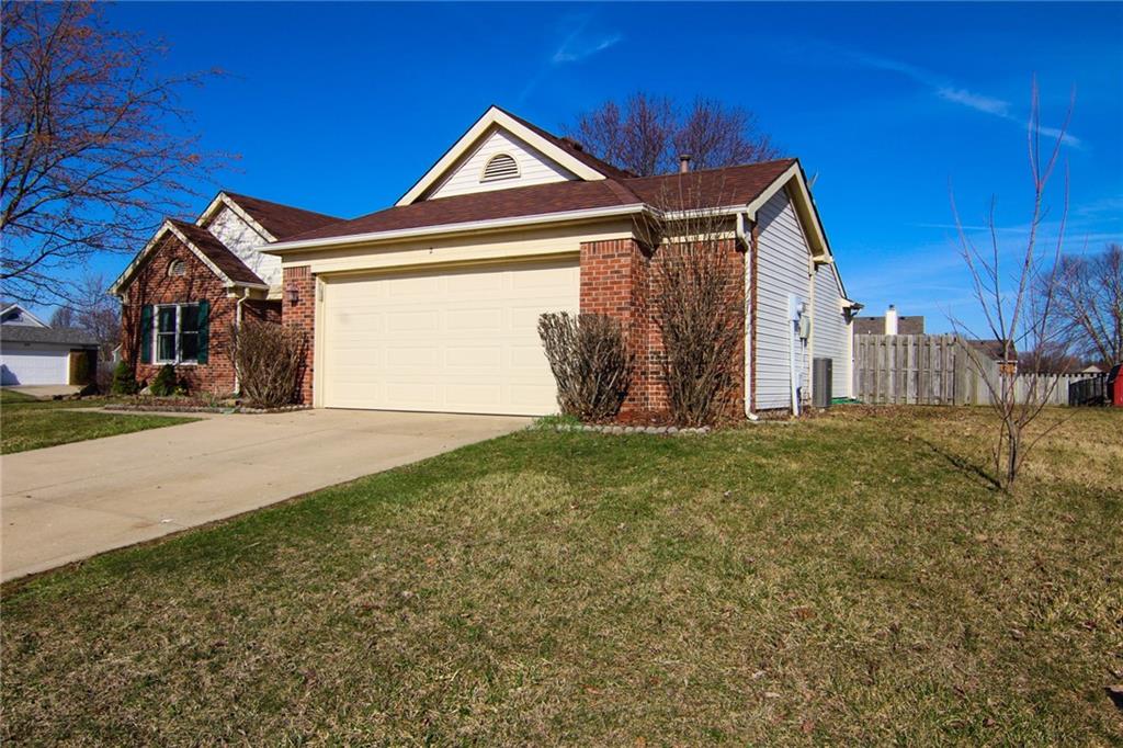 2 Amanda Court Brownsburg, IN 46112 - Photo 4 of 38