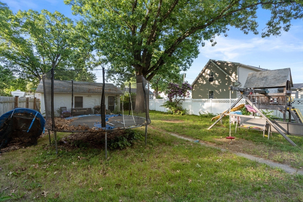 78 Marble Avenue Chicopee, MA 01013 - Photo 29 of 32