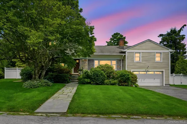 $1,775,000 | 1 Pamela Lane, New Rochelle, NY 10804