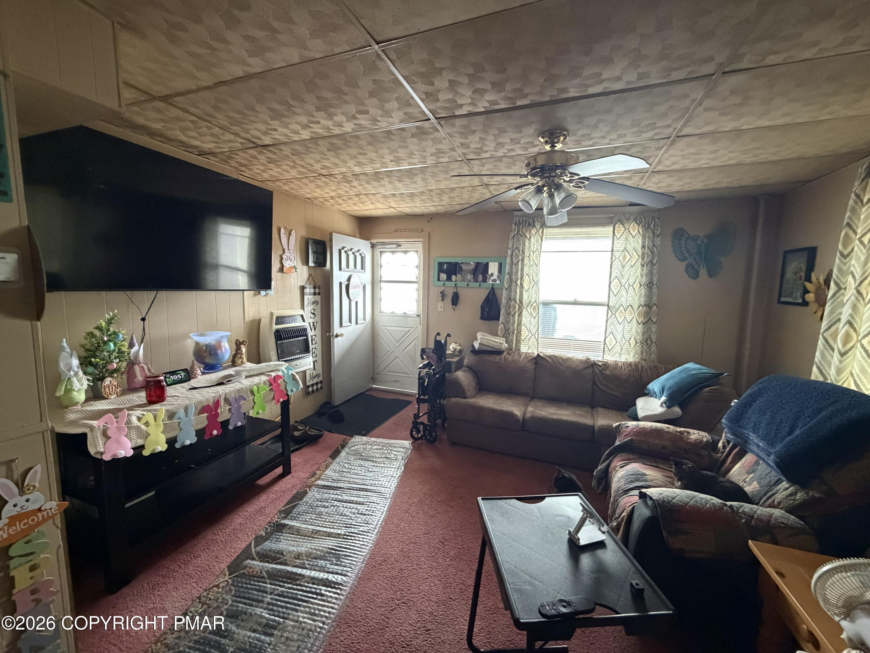81 Carroll Street Pittston, PA 18640 - Photo 2 of 29 Unit 1 - Living Room