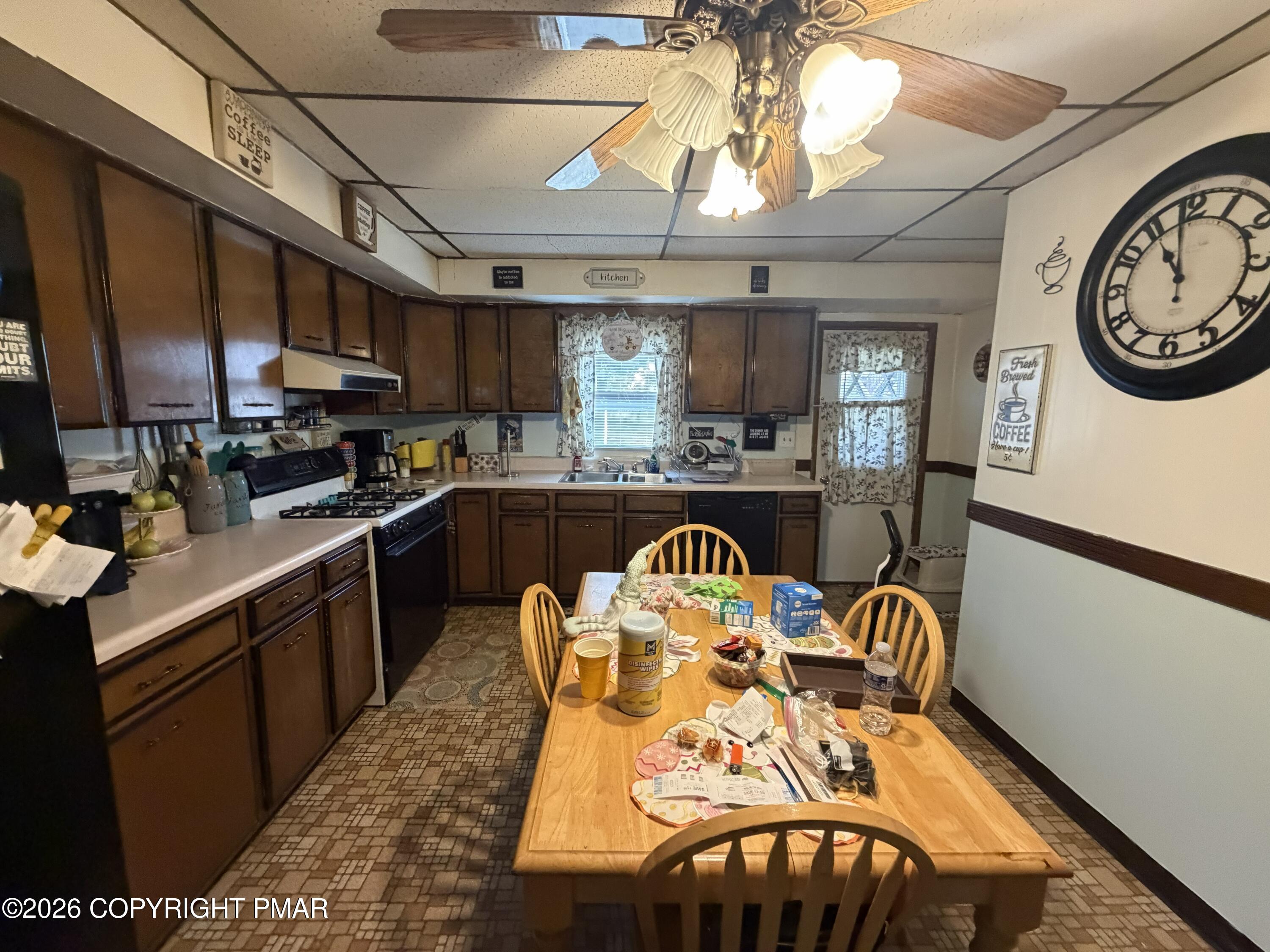 81 Carroll Street Pittston, PA 18640 - Photo 5 of 29 Unit 1 - Kitchen