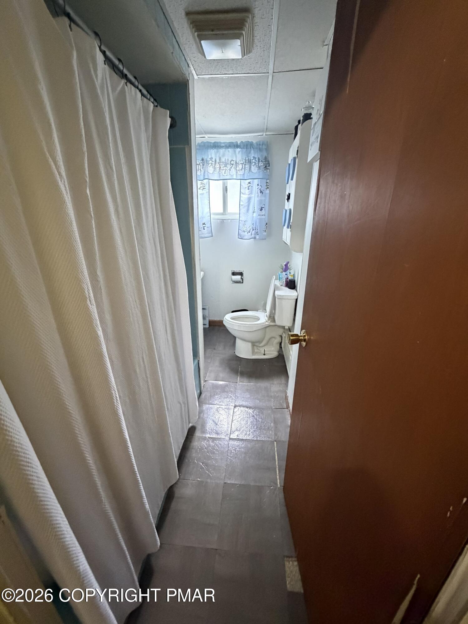 81 Carroll Street Pittston, PA 18640 - Photo 10 of 29 Unit 1 - Full Bath