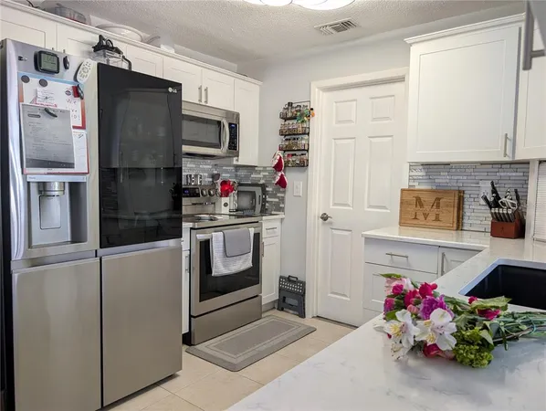 $2,100 | 3833 101st Terrace North, Pinellas Park, FL 33782