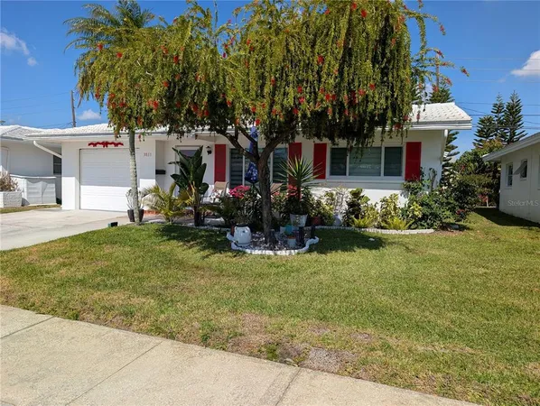 $2,100 | 3833 101st Terrace North, Pinellas Park, FL 33782