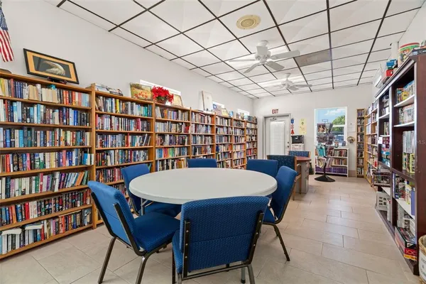 $2,100 | 3833 101st Terrace North, Pinellas Park, FL 33782