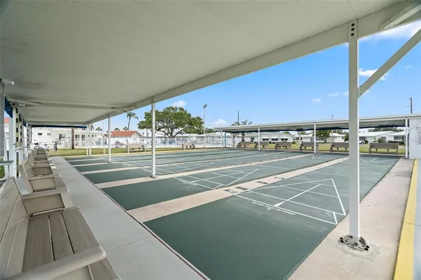 $2,100 | 3833 101st Terrace North, Pinellas Park, FL 33782
