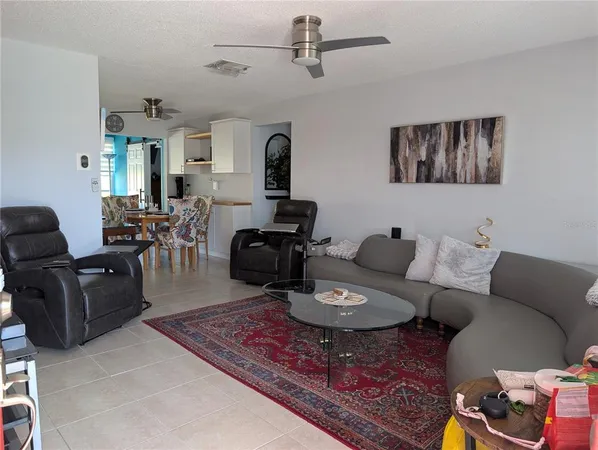 $2,100 | 3833 101st Terrace North, Pinellas Park, FL 33782