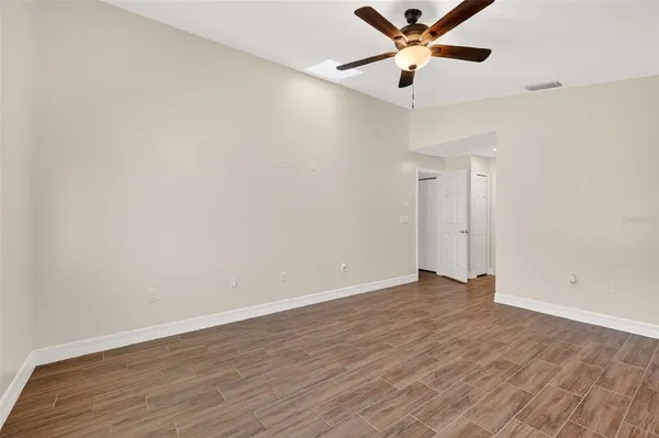 $349,900 | 11637 Lake Drive, Leesburg, FL 34788