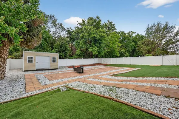 $349,900 | 11637 Lake Drive, Leesburg, FL 34788