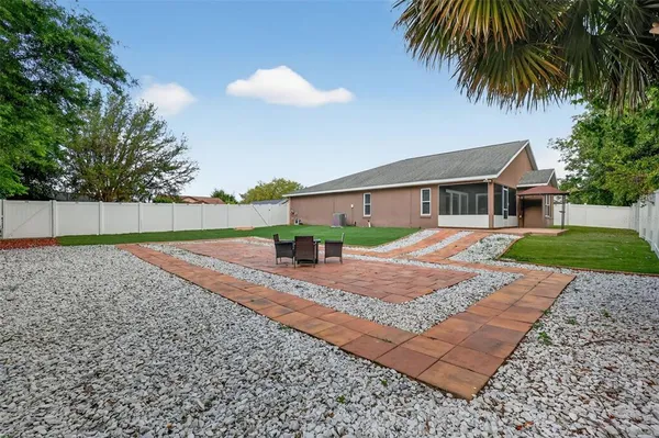 $349,900 | 11637 Lake Drive, Leesburg, FL 34788