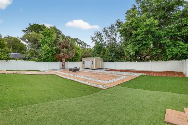 $349,900 | 11637 Lake Drive, Leesburg, FL 34788
