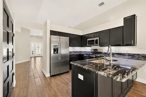 $349,900 | 11637 Lake Drive, Leesburg, FL 34788