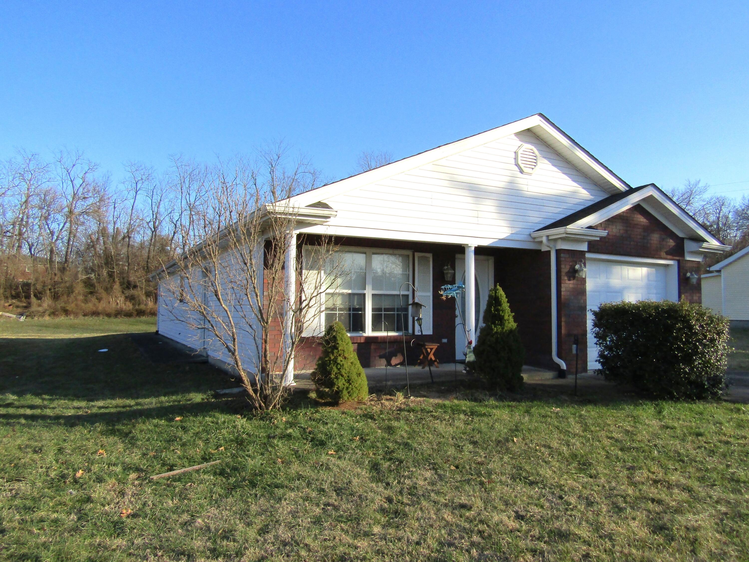 793 Red House Road Richmond, KY 40475 - Photo 2 of 28 front left