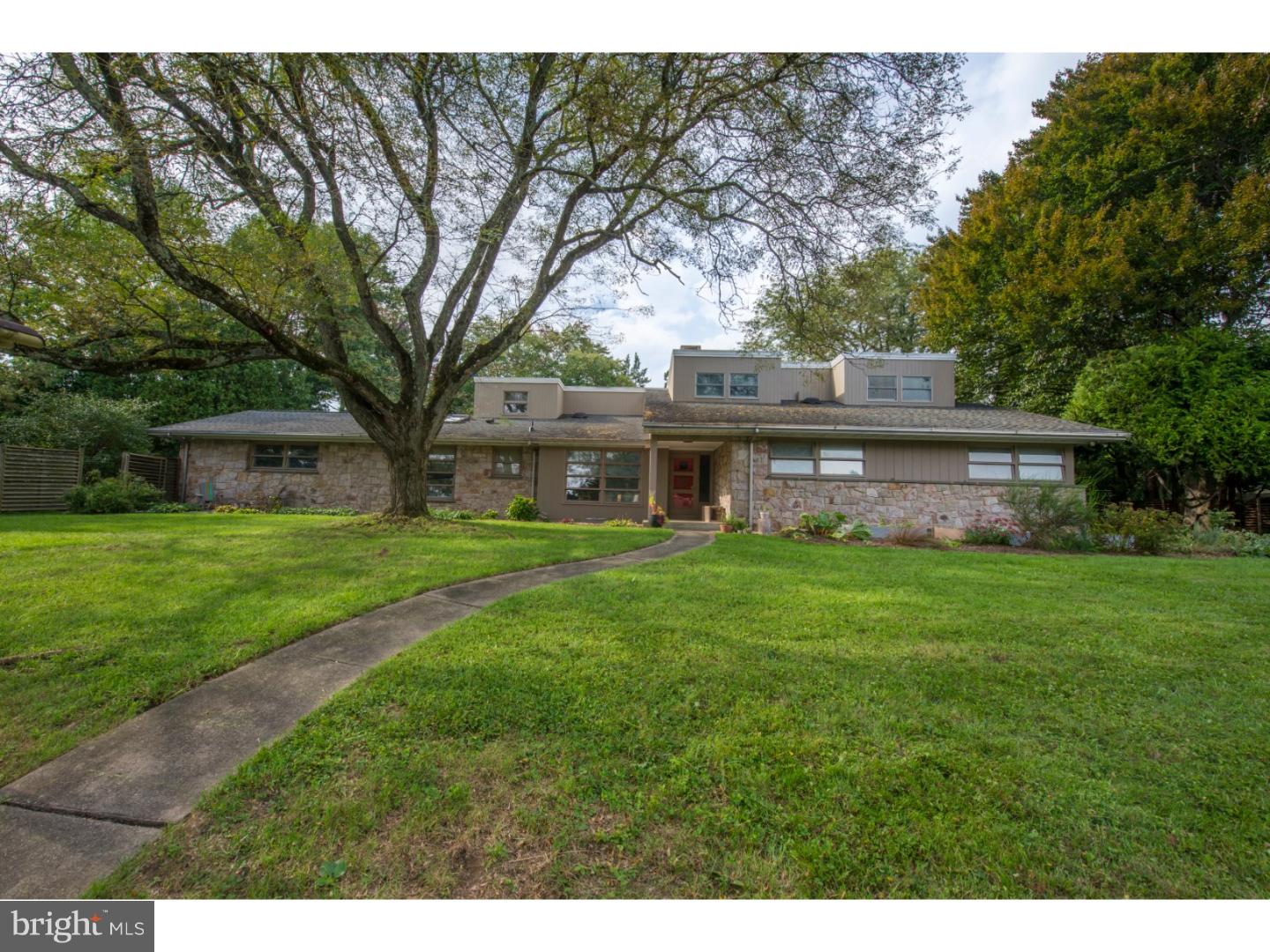 777 Pine Street Emmaus, PA 18049 - Photo 2 of 23