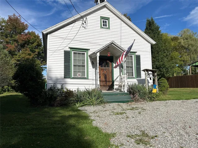 $2,300 | 135 Rudd Pond Road, Millerton, NY 12546