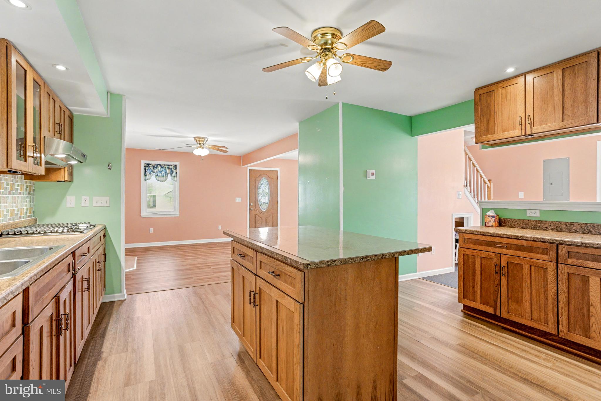 7623 Spruce Road Baltimore, MD 21222 - Photo 13 of 35