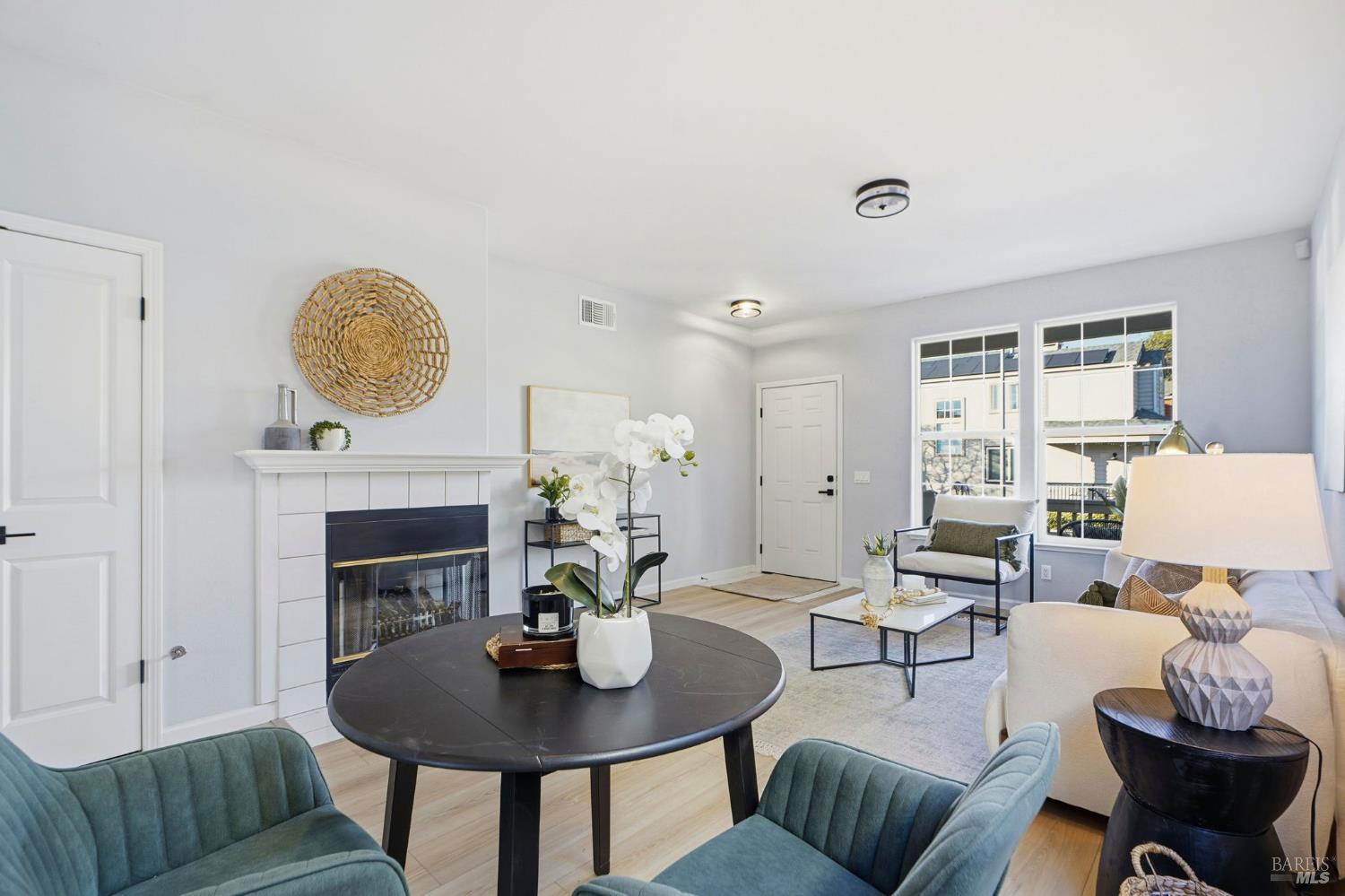 1740 Cork Tree Lane Santa Rosa, CA 95404 - Photo 6 of 40