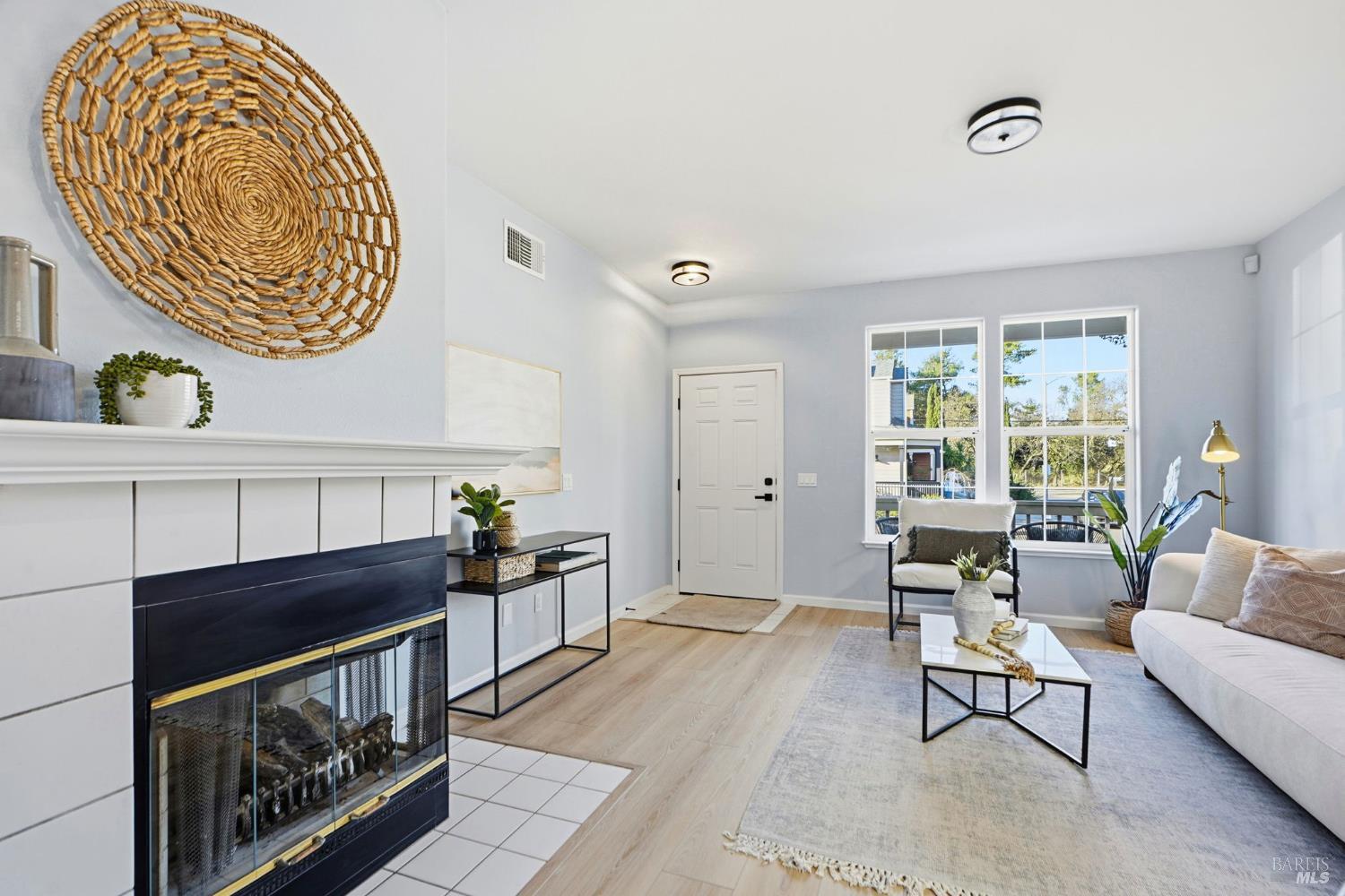 1740 Cork Tree Lane Santa Rosa, CA 95404 - Photo 8 of 40