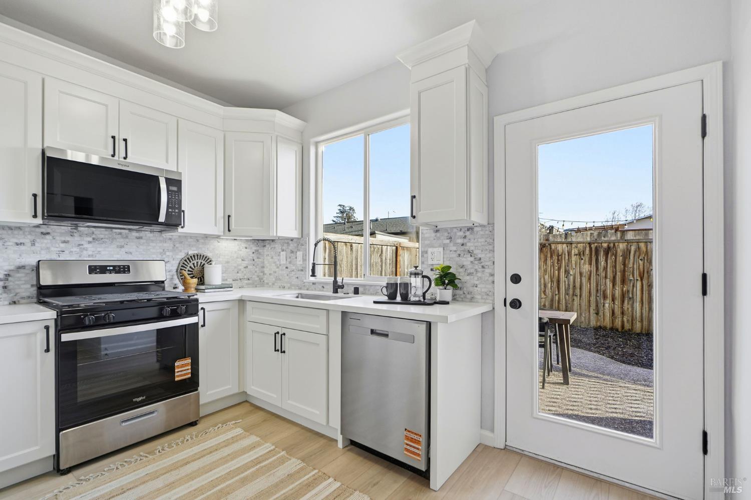 1740 Cork Tree Lane Santa Rosa, CA 95404 - Photo 9 of 40